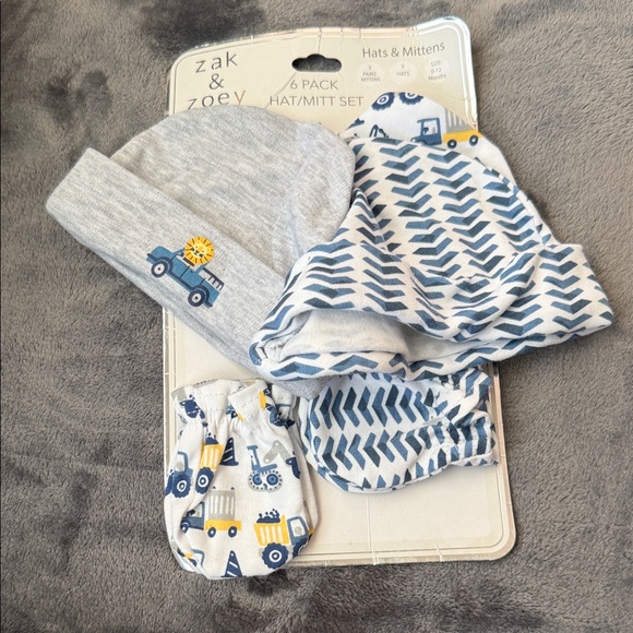 Baby Essentials Bundle Set - Picture 7 of 8